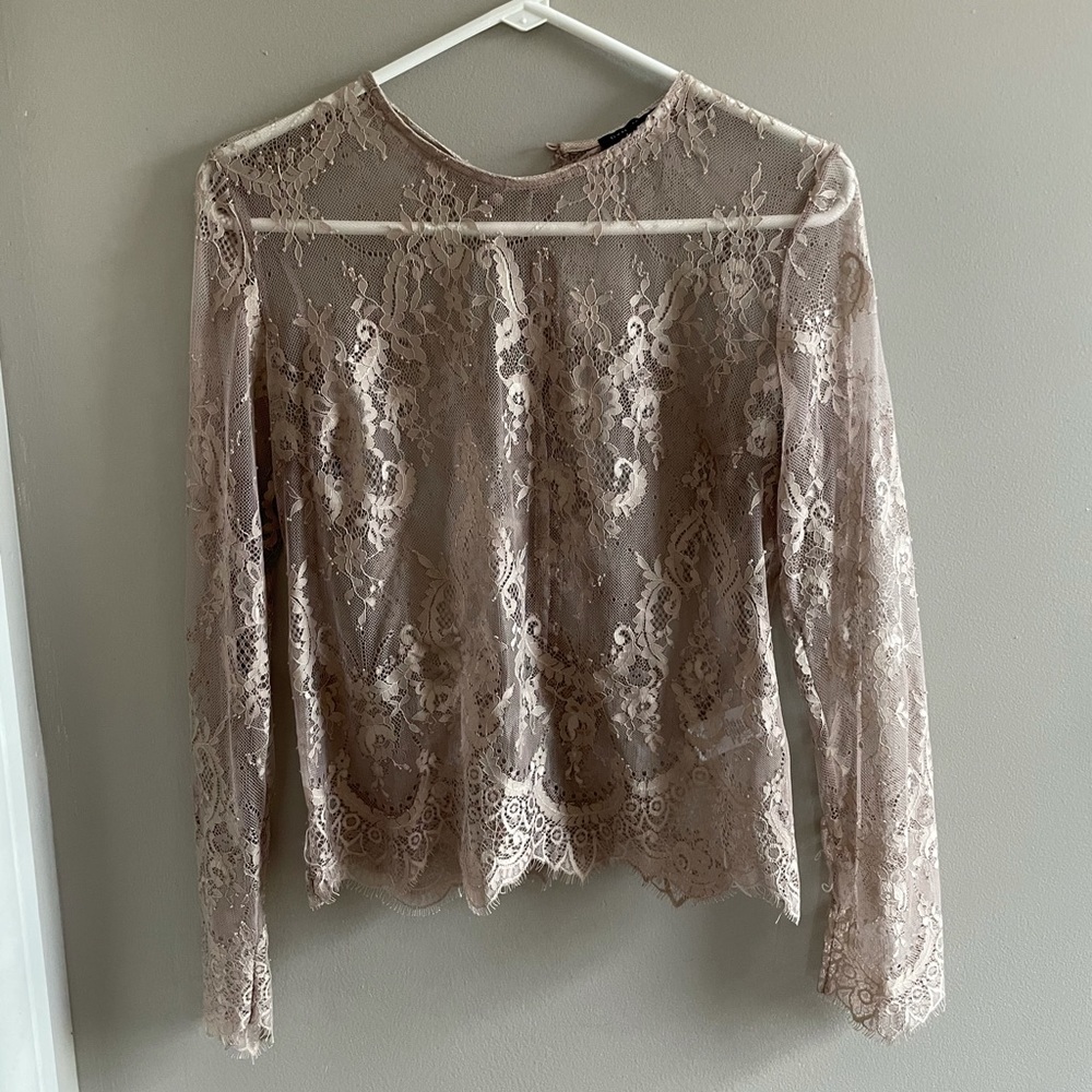 Dynamite: Lace Top